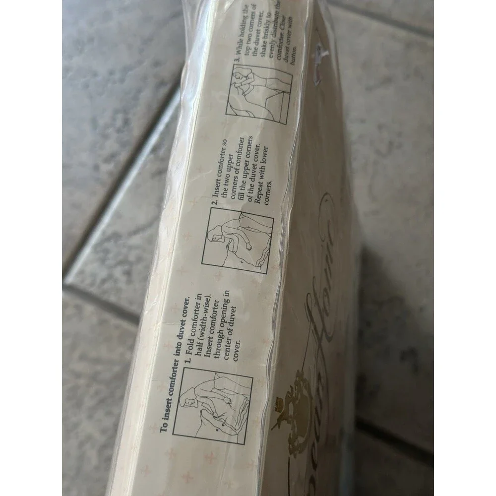 Victorian Rose Comfort Cover Cloth Set ‎ NEW